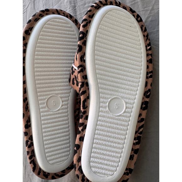 NEW Nordstrom Leopard Print Scuff Slip On Slide Slippers Size S - Picture 5 of 7